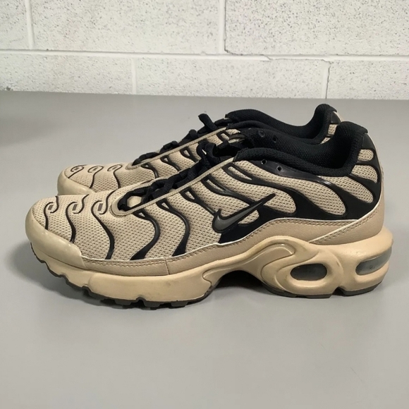 Like New TN Nike Air Max Plus Limited Edition Tan & Black Sneakers! Size 5.5Y/7! - Picture 16 of 16